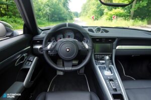 Porsche 911 Carrera S Gemballa interior view