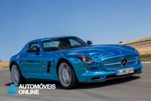 new MercedesBenz SLS AMG Electric 2013 front view