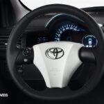 New iQ EV Toyota Eléctrico Volante Vista