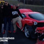 Chateado Quem é que fica chateado por destruir um Ferrari 458 Itália