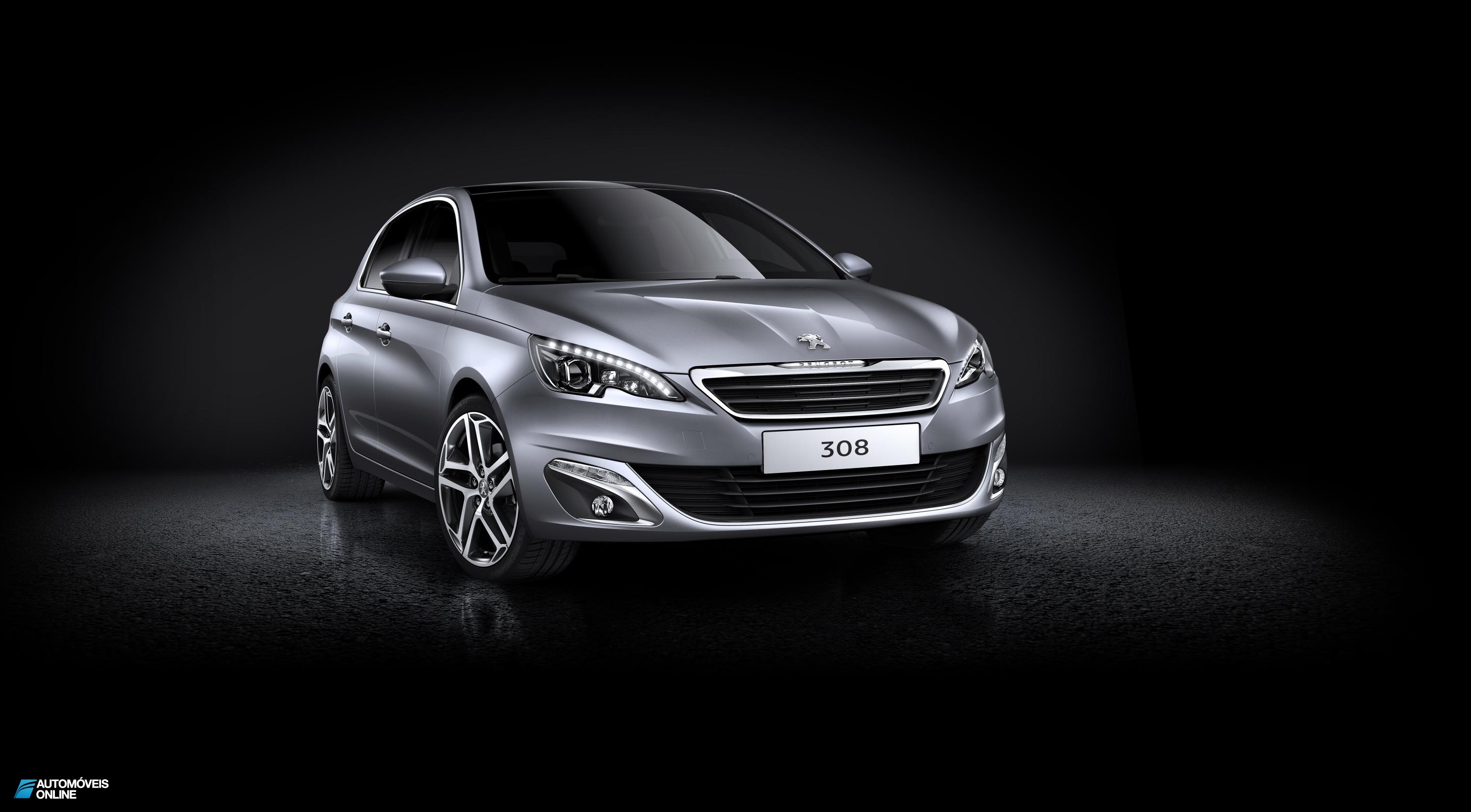 Novo Peugeot 308 2013 front right view
