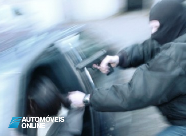 Sabe como evitar ser assaltado e como evitar o roubo do seu carro?