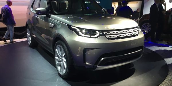 Land Rover Discovery apresentado em Paris