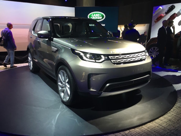 Land Rover Discovery apresentado em Paris