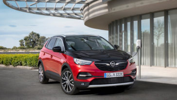 Opel Grandland X Hybrid já se pode comprar